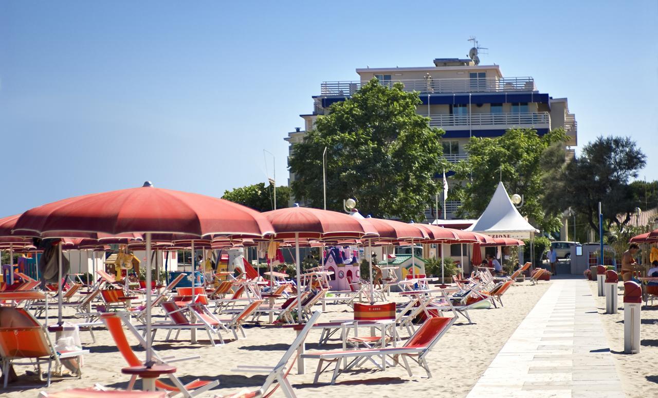 Hotel Lamorosa ريميني المظهر الخارجي الصورة