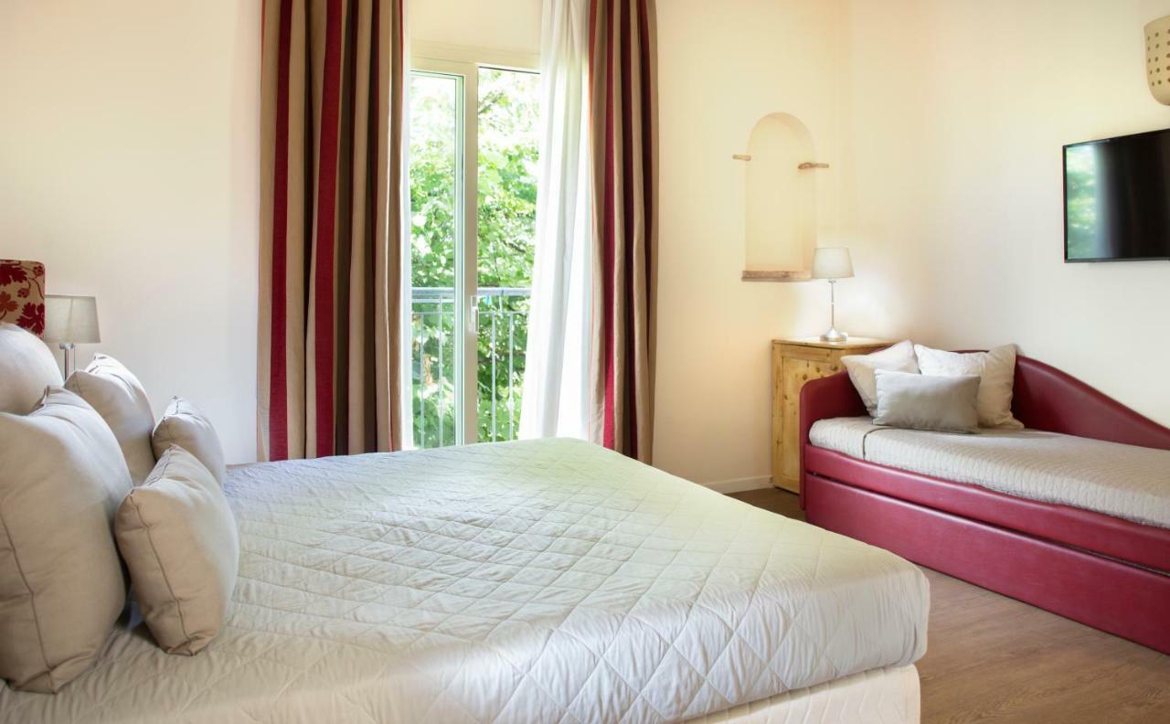 Hotel Lamorosa ريميني المظهر الخارجي الصورة